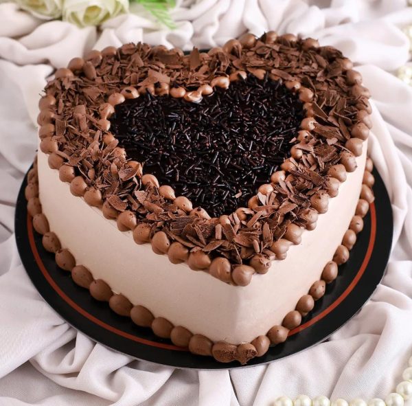 Delicious Heart Shaped Chocolate Cake