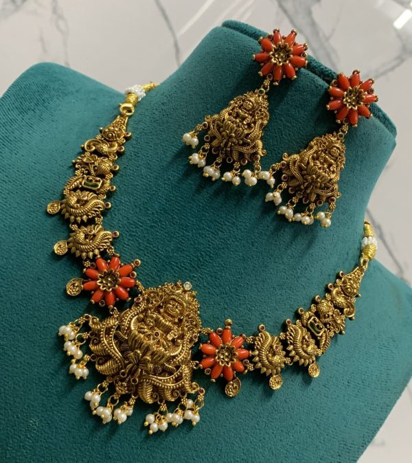 Coral Neckpiece