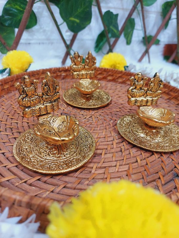 Laxmi Ganesha Hand Diyas